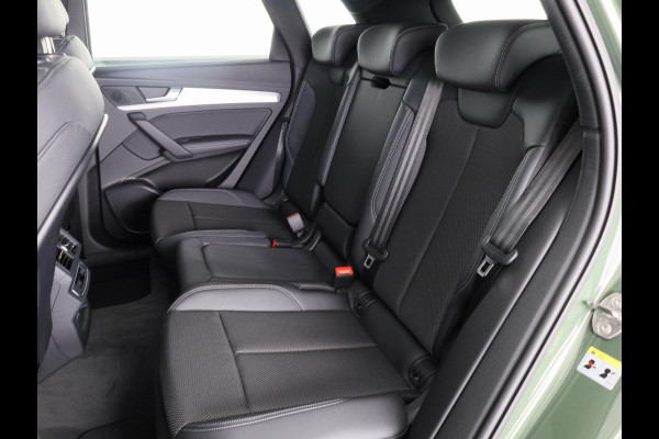 Audi Q5 S edition Competition 50 TFSI e 220 kW / 299 PK SU panoramadak, adaptive airsuspension, comfortsleutel, optiekpakket zwart plus, assistentiepakket parking