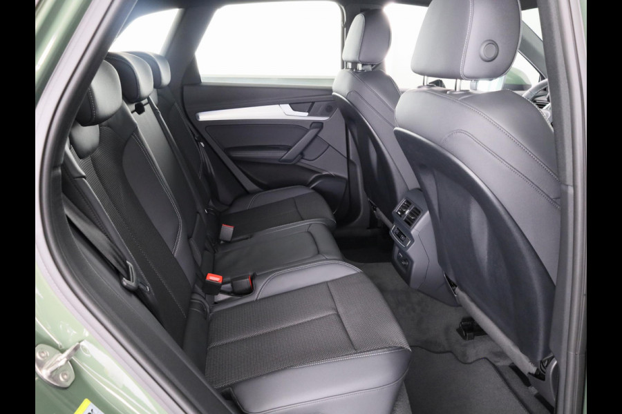 Audi Q5 S edition Competition 50 TFSI e 220 kW / 299 PK SU panoramadak, adaptive airsuspension, comfortsleutel, optiekpakket zwart plus, assistentiepakket parking