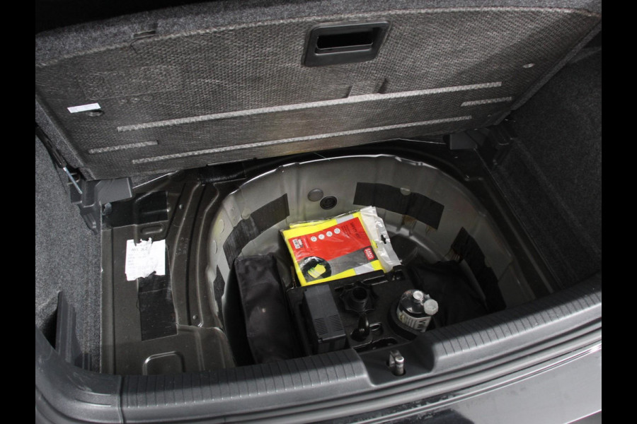 Volkswagen Polo 1.0 TSI DSG Comfortline Plus Volkswagen Polo 1.0 TSI DSG Comfortline | Navigatie | Apple Carplay / Android Auto | Climate Control | Adaptive Cruise Control | Stoelverwarming