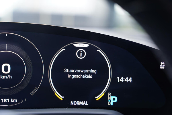 Porsche Taycan 4S 79 kWh INNODRIVE ACHTERASBESTURING BOSE SURROUND
