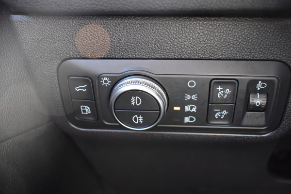 Ford Kuga 2.5 PHEV Titanium X Automaat / Keyless / B&O Audio / Trekhaak / Carplay / 18" LM