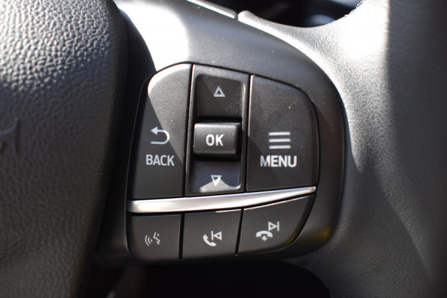 Ford Kuga 2.5 PHEV Titanium X Automaat / Keyless / B&O Audio / Trekhaak / Carplay / 18" LM