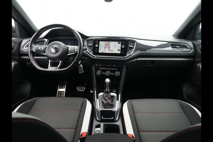 Volkswagen T-Roc 1.5 TSI 150pk DSG Sport Navigatie Trekhaak Stoelverwarming Pdc 129