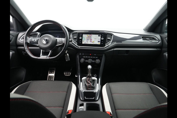 Volkswagen T-Roc 1.5 TSI 150pk DSG Sport Navigatie Trekhaak Stoelverwarming Pdc 129