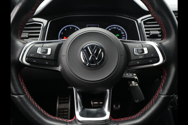 Volkswagen T-Roc 1.5 TSI 150pk DSG Sport Navigatie Trekhaak Stoelverwarming Pdc 129