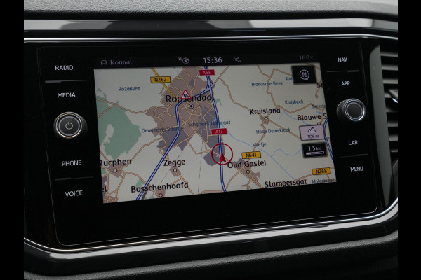 Volkswagen T-Roc 1.5 TSI 150pk DSG Sport Navigatie Trekhaak Stoelverwarming Pdc 129