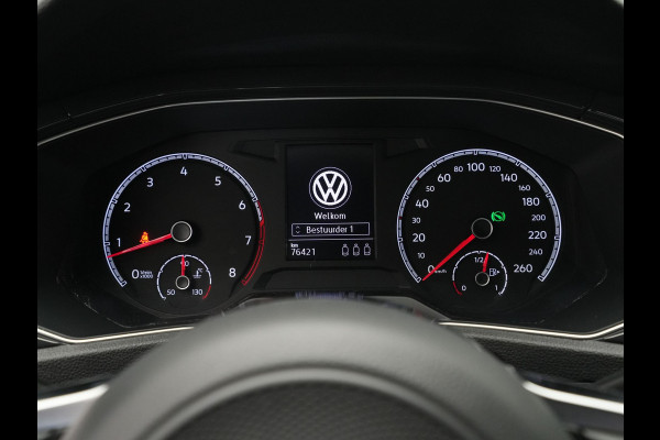 Volkswagen T-Roc 1.5 TSI 150pk DSG Sport Navigatie Trekhaak Stoelverwarming Pdc 129