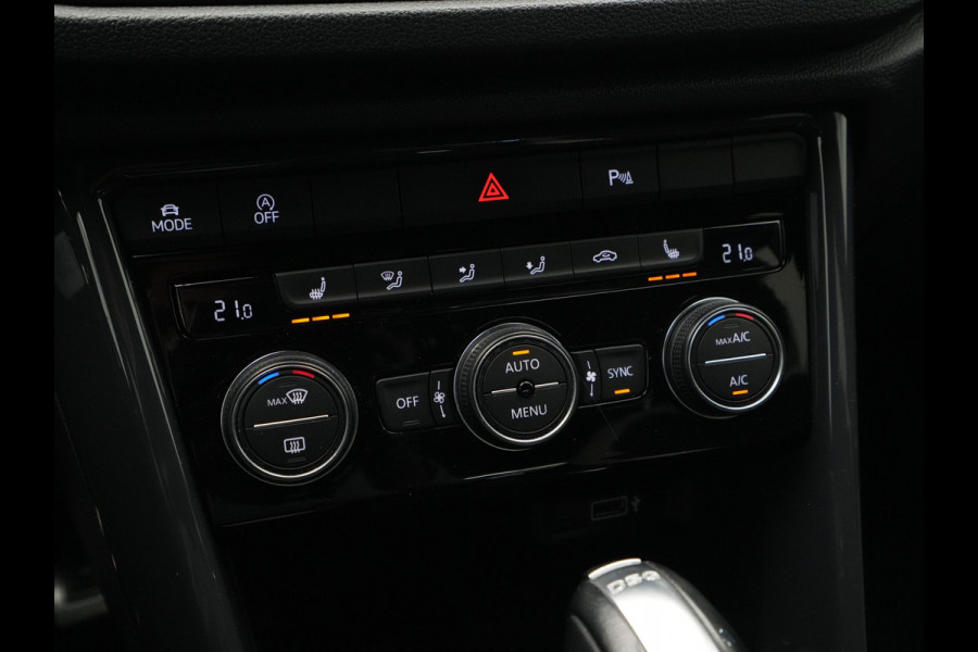 Volkswagen T-Roc 1.5 TSI 150pk DSG Sport Navigatie Trekhaak Stoelverwarming Pdc 129