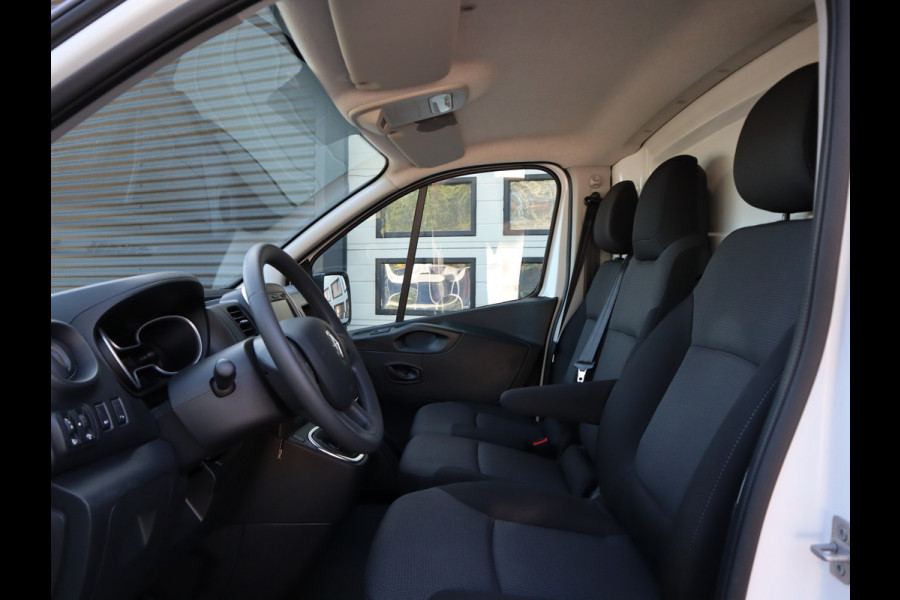 Renault Trafic 2.0 dCi 145pk Euro 6 Automaat - Navi - Cruise - 3 Zits