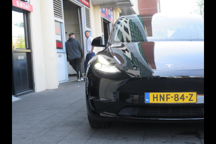 Tesla Model Y Long Range AWD 75 kWh Trekhaak Inclusief BTW!