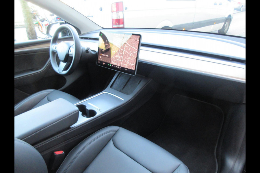 Tesla Model Y Long Range AWD 75 kWh Trekhaak Inclusief BTW!