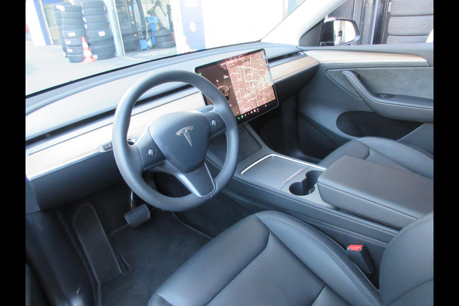 Tesla Model Y Long Range AWD 75 kWh Trekhaak Inclusief BTW!