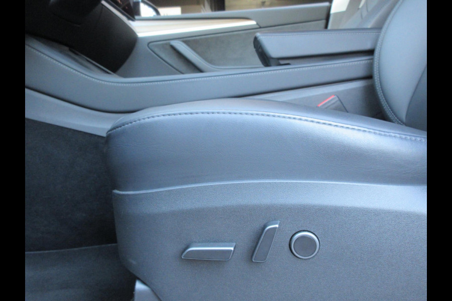 Tesla Model Y Long Range AWD 75 kWh Trekhaak Inclusief BTW!