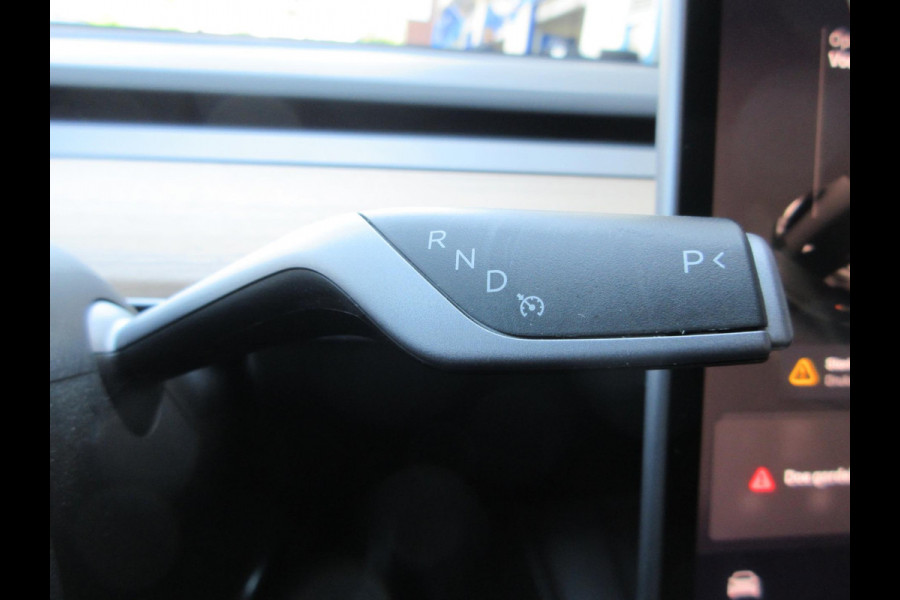 Tesla Model Y Long Range AWD 75 kWh Trekhaak Inclusief BTW!