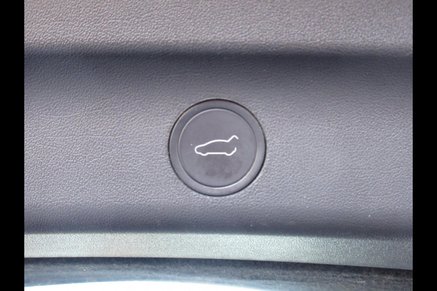 Tesla Model Y Long Range AWD 75 kWh Trekhaak Inclusief BTW!