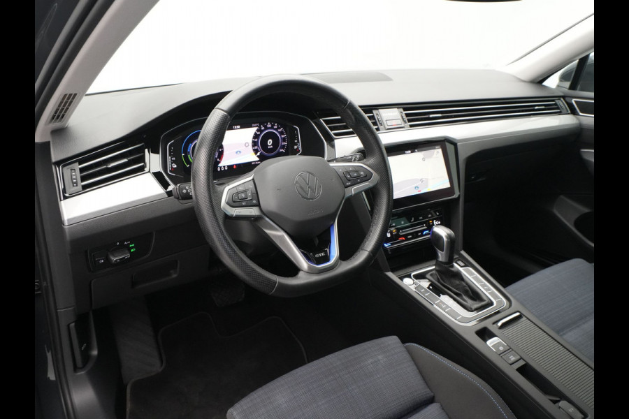 Volkswagen Passat Variant 1.4 TSI PHEV GTE Business Navi Pro Virtual Cockpit Camera Massage 53