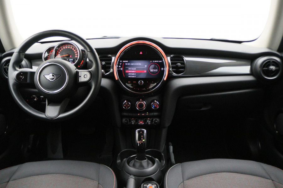 MINI Mini 1.5 Cooper Essential Automaat LED, Airco, Bluetooth, DAB, Elektr. Pakket