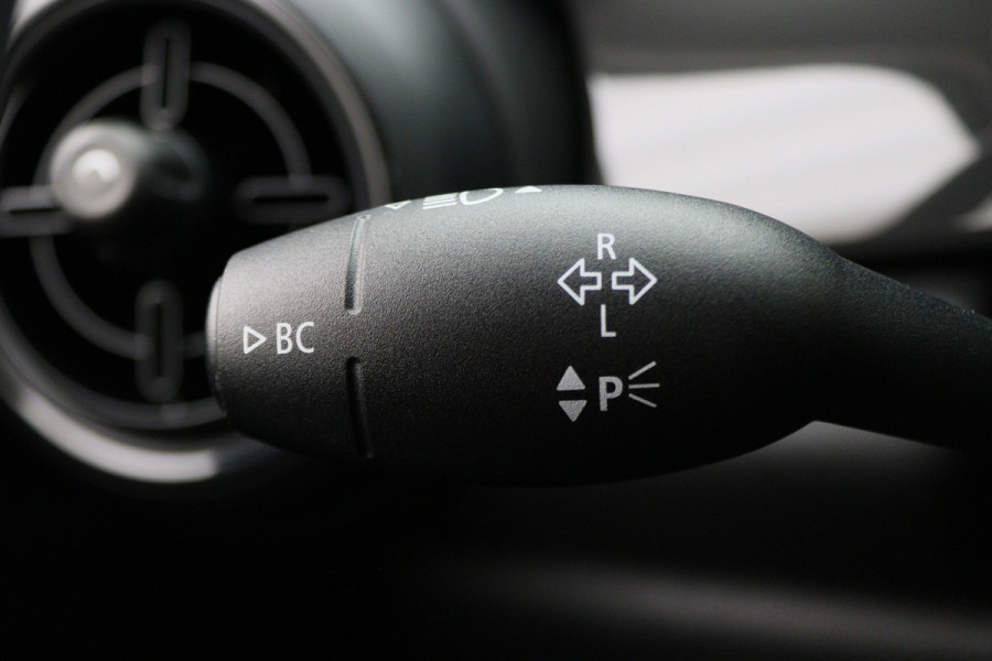 MINI Mini 1.5 Cooper Essential Automaat LED, Airco, Bluetooth, DAB, Elektr. Pakket