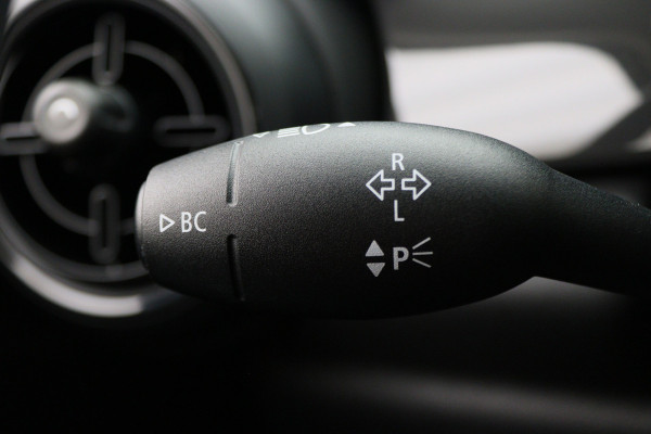 MINI Mini 1.5 Cooper Essential Automaat LED, Airco, Bluetooth, DAB, Elektr. Pakket