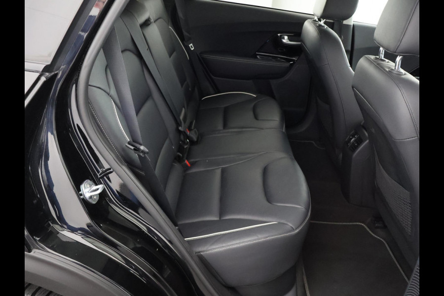 Kia e-Niro ExecutiveLine 64 kWh 1e EIG ACCUTEST 100% BIJNA 2021 !204 PK WLTP 468 KM!! 3-FASE. NAVI.DODEHOEK WARMTEPOMP GARANTIE TOT 12-2030**