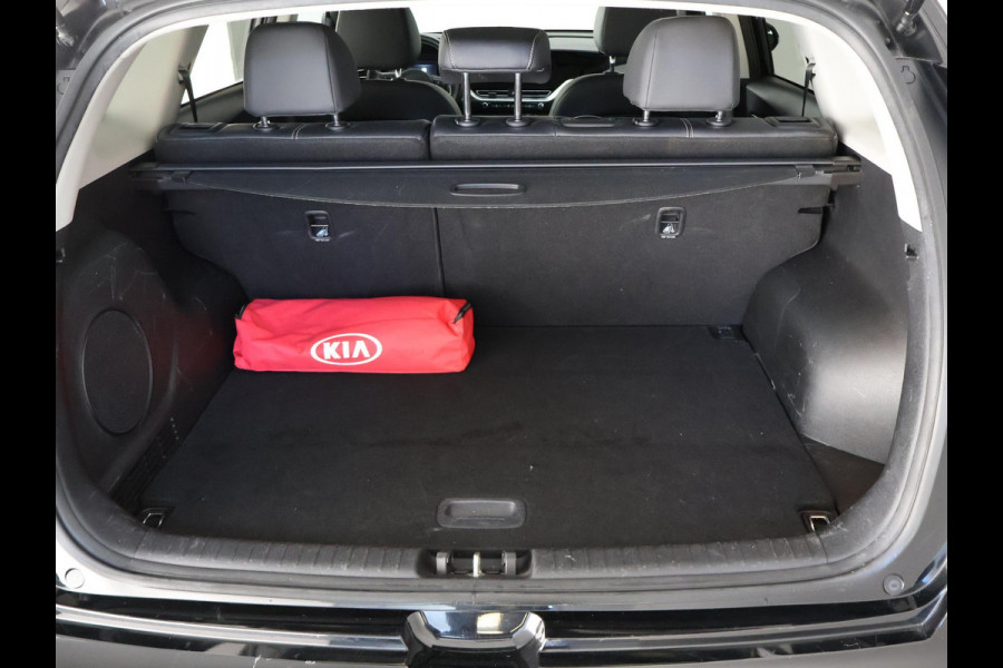 Kia e-Niro ExecutiveLine 64 kWh 1e EIG ACCUTEST 100% BIJNA 2021 !204 PK WLTP 468 KM!! 3-FASE. NAVI.DODEHOEK WARMTEPOMP GARANTIE TOT 12-2030**