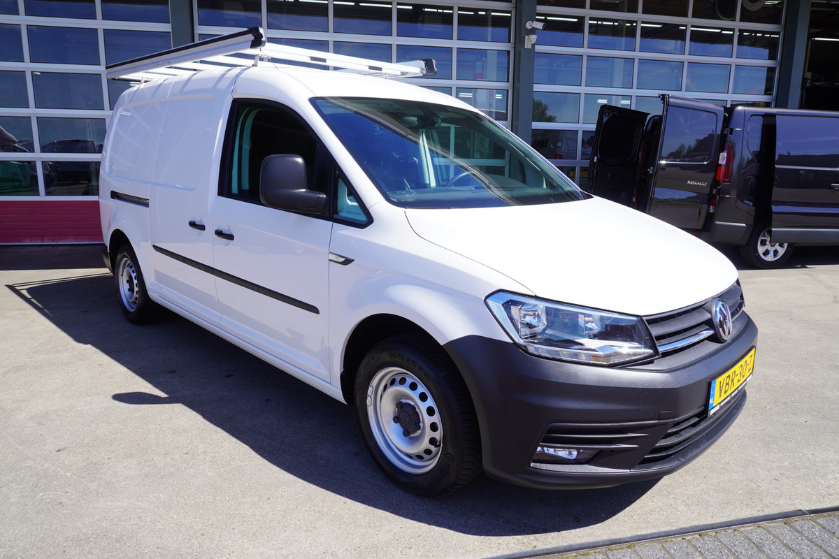 Volkswagen Caddy 2.0 TDI L2H1 BMT Maxi Comfortline Nr. V197 | Airco | Cruise | Navigatie | Laadruimte inrichting Volkswagen Caddy 2.0 TDI L2H1 BMT Maxi Comfortline Nr. V197 | Airco | Cruise | Navigatie | Laadruimte inrichting