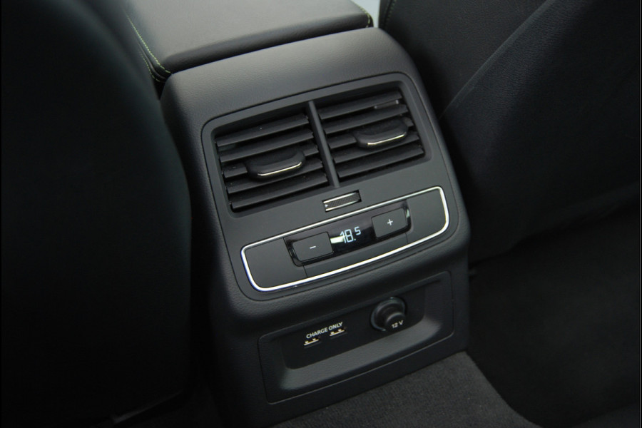 Audi A5 Sportback 40 TFSI S-line Massage Ruitjesleder 20 inch