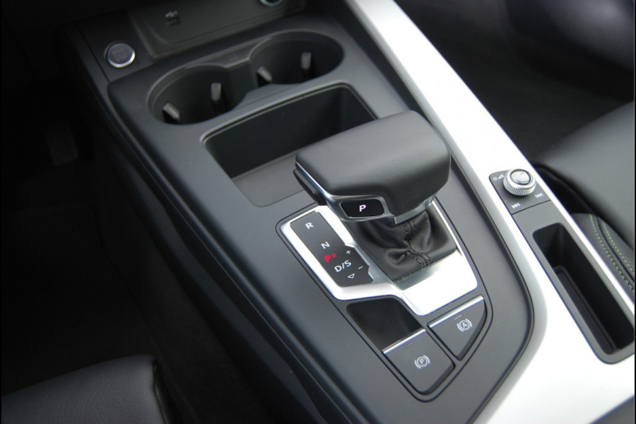 Audi A5 Sportback 40 TFSI S-line Massage Ruitjesleder 20 inch