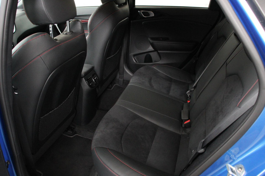 Kia ProCeed 1.6 T-GDI 204pk Automaat GT Navigatie Climate Control Adaptive Cruise Control Electrisch bedienbare achterklep DAB Keyless Entry Lichtmetalen velgen Camera