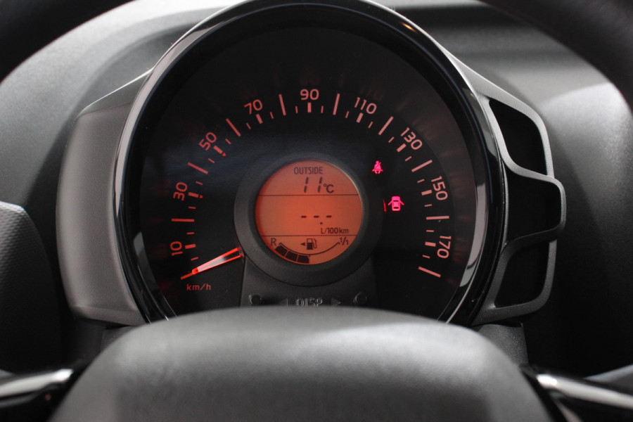 Peugeot 108 1.0 e-VTi Active Airco Bluetooth Led DAB 5 deurs