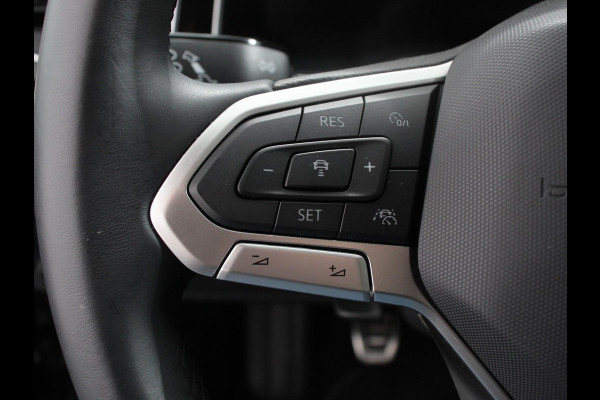 Volkswagen Polo 1.0 TSI Move Navigatie App Connect / Android Auto / Apple Carplay Climate Control Parkeer sensoren Lichtmetalen Velgen Dab Digitale Cockpit