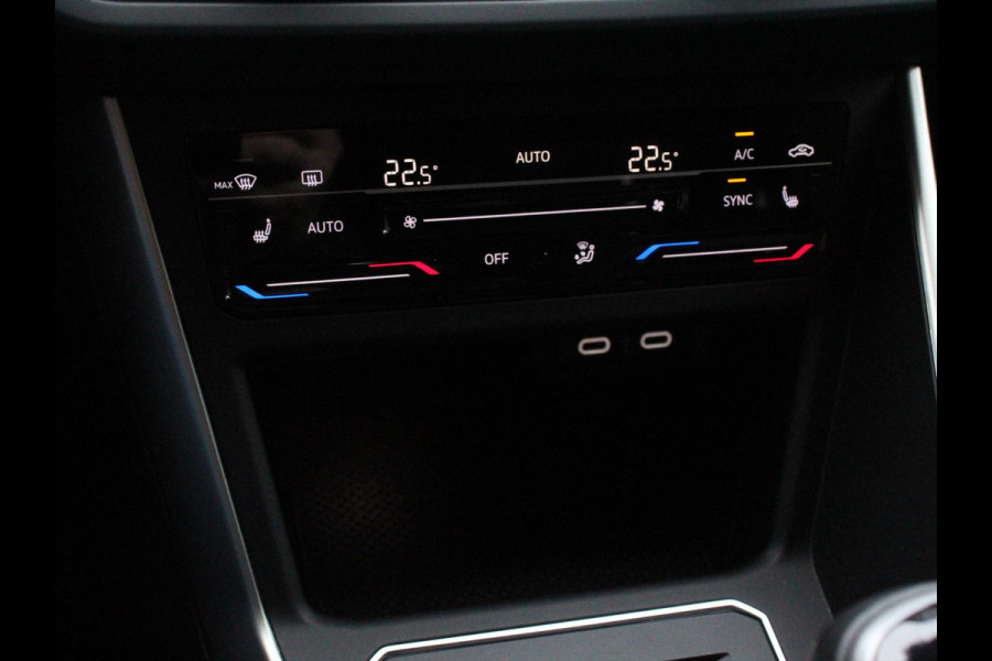 Volkswagen Polo 1.0 TSI Move Navigatie App Connect / Android Auto / Apple Carplay Climate Control Parkeer sensoren Lichtmetalen Velgen Dab Digitale Cockpit