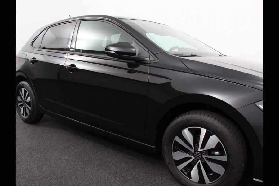 Volkswagen Polo 1.0 TSI Move Navigatie App Connect / Android Auto / Apple Carplay Climate Control Parkeer sensoren Lichtmetalen Velgen Dab Digitale Cockpit