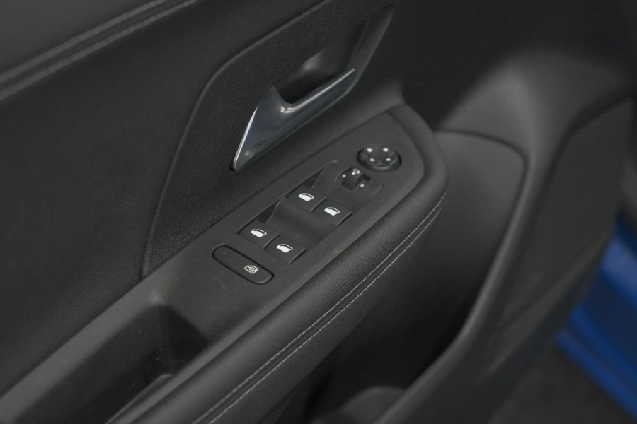 Opel Mokka Turbo 130 EAT8 Ultimate | Camera | Dodehoekdetectie | Massage | Adaptieve Cruise Control