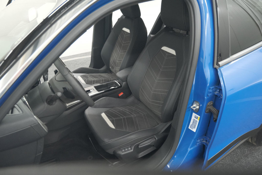 Opel Mokka Turbo 130 EAT8 Ultimate | Camera | Dodehoekdetectie | Massage | Adaptieve Cruise Control