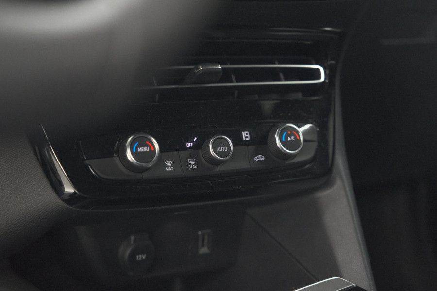 Opel Mokka Turbo 130 EAT8 Ultimate | Camera | Dodehoekdetectie | Massage | Adaptieve Cruise Control