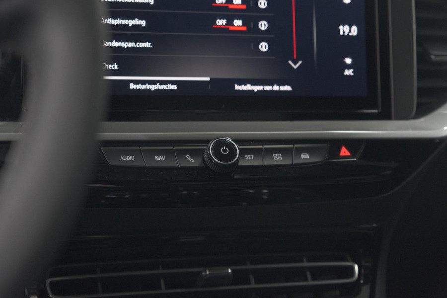 Opel Mokka Turbo 130 EAT8 Ultimate | Camera | Dodehoekdetectie | Massage | Adaptieve Cruise Control