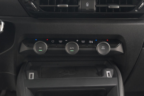 Citroën Ë-C4 Feel Pack 50 kWh | Camera | Apple Carplay | Parkeersensoren