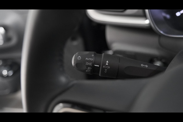 Citroën C3 PureTech 82 Feel Edition | Apple Carplay | Parkeersensoren | Navigatie | Climate Control | 16 Inch Velgen