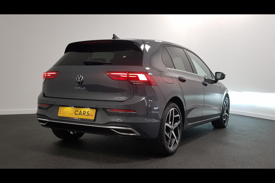Volkswagen Golf 1.5 eTSI 150pk DSG Style | Navigatie | Climate Control | Camera | Parkeer sensoren | 18" LMV| Led | Keyless entry | Stoelverwarming