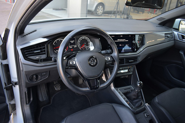 Volkswagen Polo 1.0 TSI Comfortline Business | Apple CarPlay | Half Leer | ACC | Sensoren