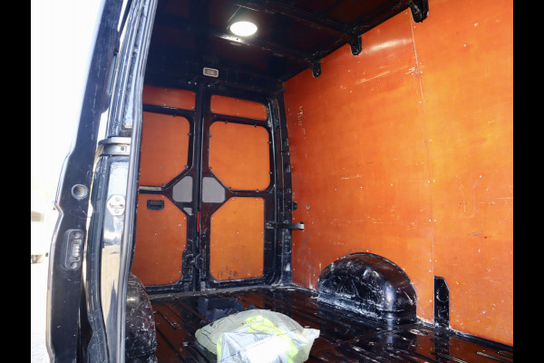 Volkswagen Crafter 35 2.0 TDI L3H3 MARGE/BTW VRIJ