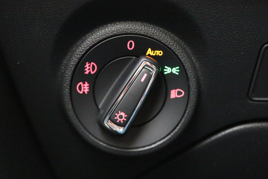 Seat León ST 1.8 TSI Xcellence Automaat Panoramadak, Navi, Camera, LED, Climate