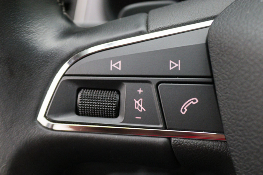 Seat León ST 1.8 TSI Xcellence Automaat Panoramadak, Navi, Camera, LED, Climate