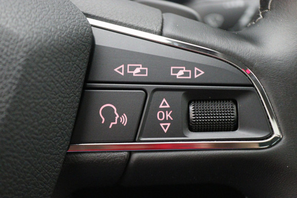 Seat León ST 1.8 TSI Xcellence Automaat Panoramadak, Navi, Camera, LED, Climate