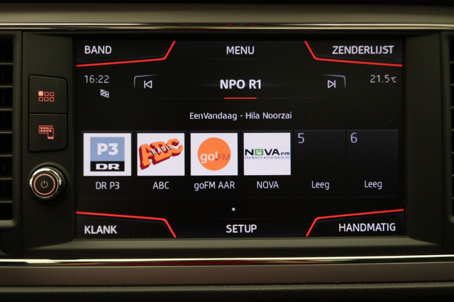 Seat León ST 1.8 TSI Xcellence Automaat Panoramadak, Navi, Camera, LED, Climate
