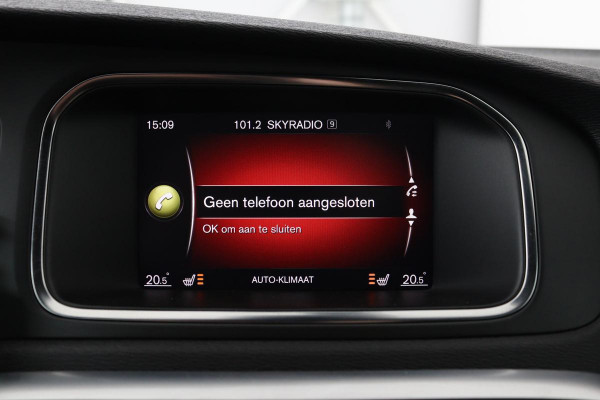 Volvo V40 2.0 T4 Sport | Stoelverwarming | Full LED | Navigatie | Leder/Alcantara | Climate control | Parkeerhulp | Cruise control | R Design
