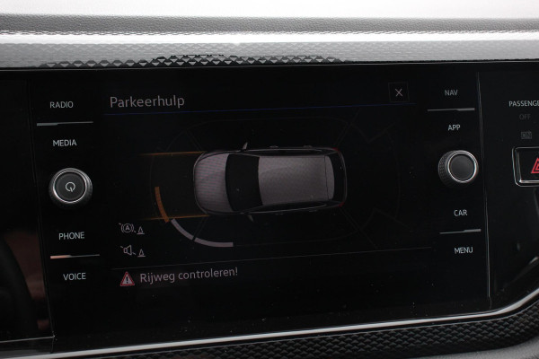 Volkswagen Polo 1.0 TSI Life Nieuw model ! | Navigatie | Climate Control | Adaptive Cruise Control | Lane/Side Assist | Camera | Licht + Zichtpakket | Stoelverwarming | App Connect  / Apple Carplay /Android Auto