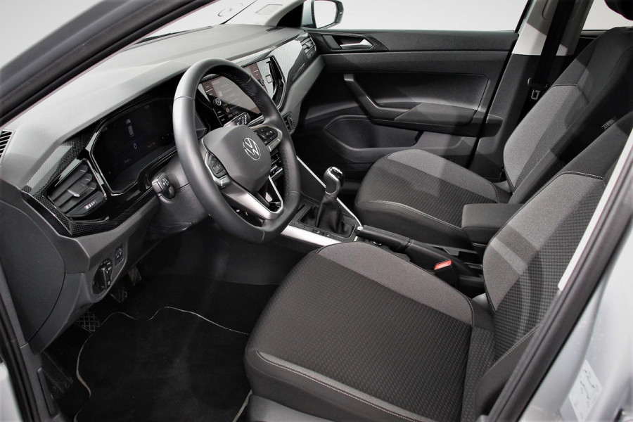 Volkswagen Polo 1.0 TSI Life Nieuw model ! | Navigatie | Climate Control | Adaptive Cruise Control | Lane/Side Assist | Camera | Licht + Zichtpakket | Stoelverwarming | App Connect  / Apple Carplay /Android Auto