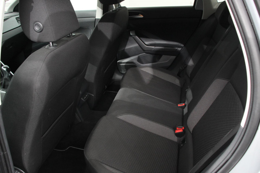 Volkswagen Polo 1.0 TSI Life Nieuw model ! | Navigatie | Climate Control | Adaptive Cruise Control | Lane/Side Assist | Camera | Licht + Zichtpakket | Stoelverwarming | App Connect  / Apple Carplay /Android Auto